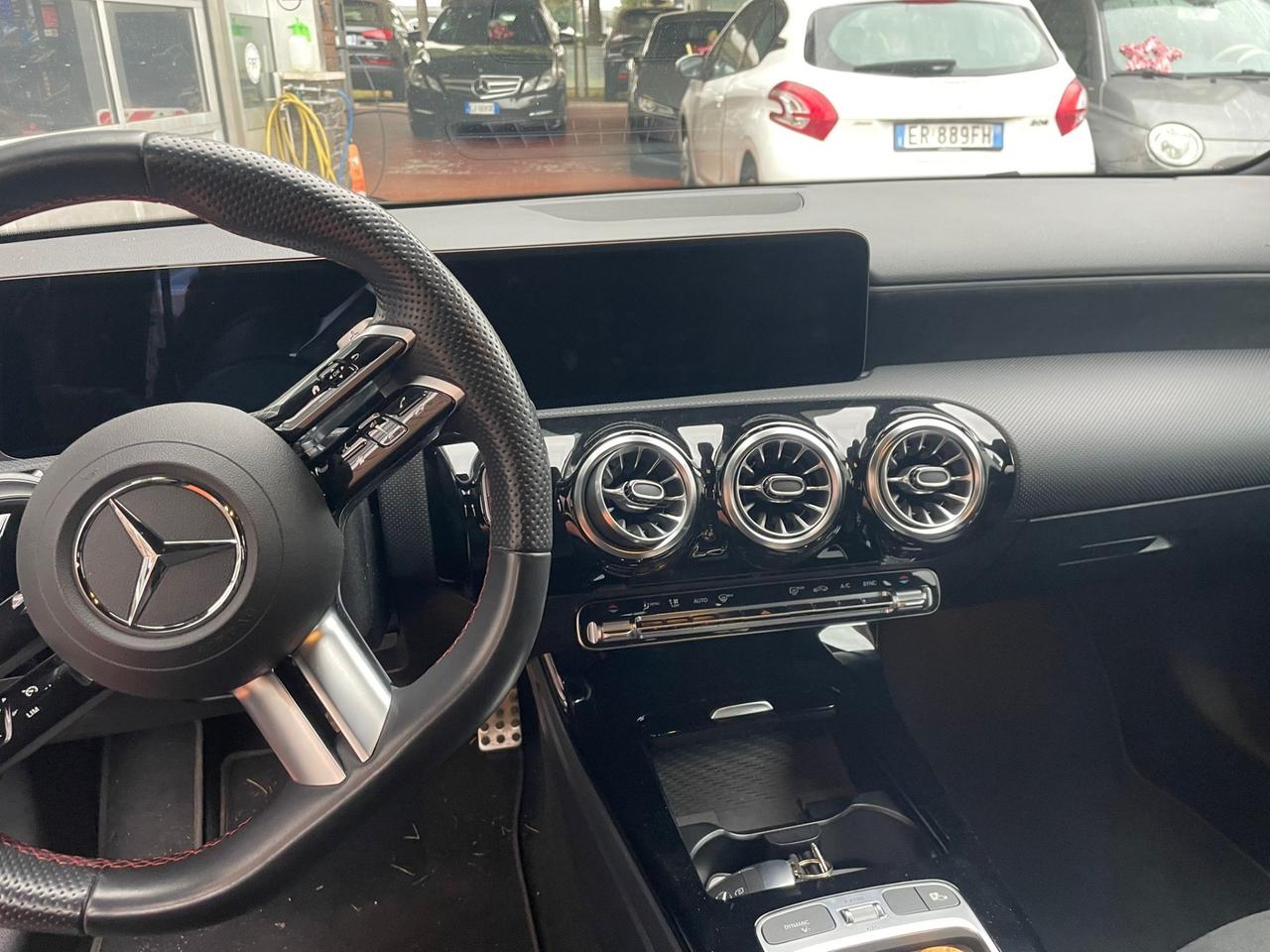 Mercedes-benz A 180 Automatic AMG Line Premium Plus