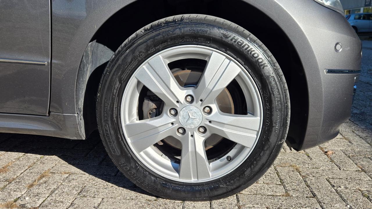 Mercedes-benz A 170 150 BlueEFFICIENCY Coupé Avantgarde