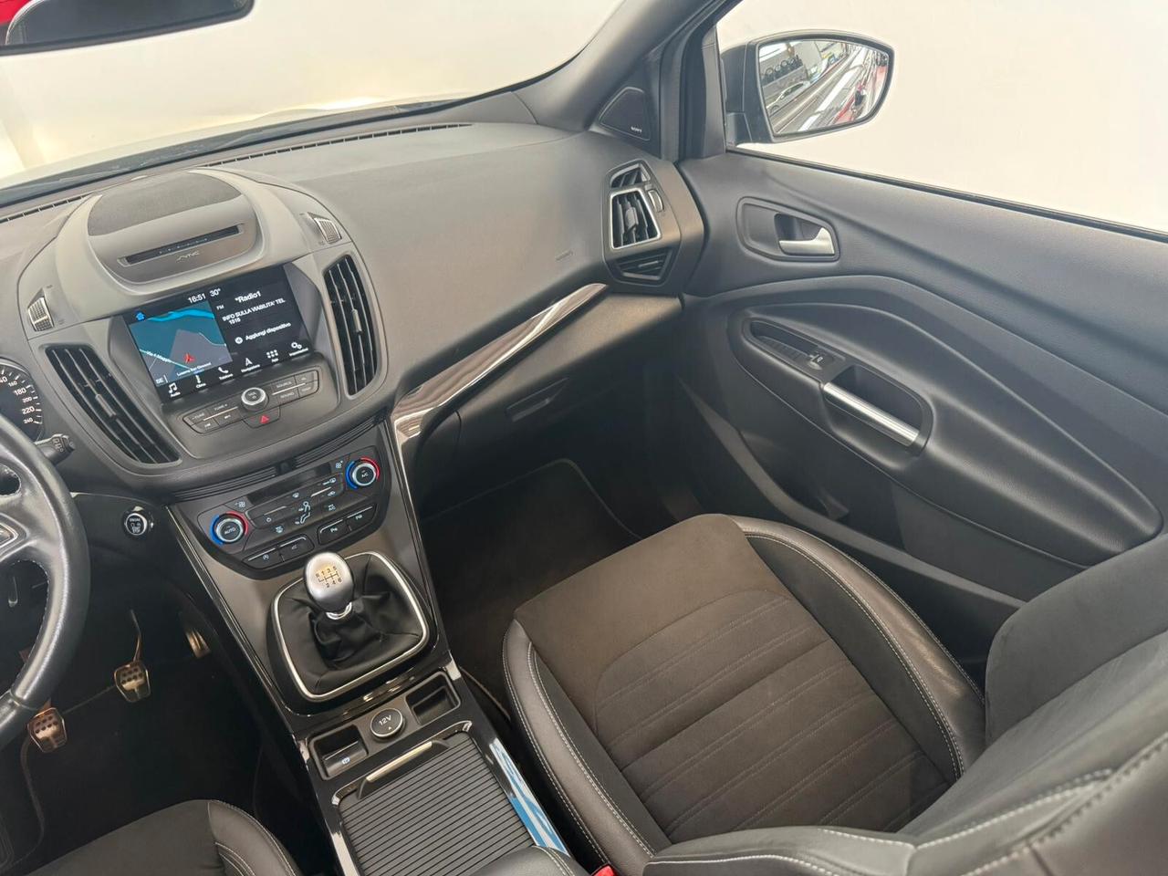 Ford Kuga 2.0 TDCI 150 CV S&S 4WD ST-Line