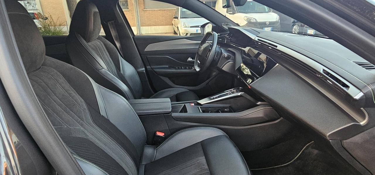 Peugeot 408 Plug-in Hybrid 225 e-EAT8 GT