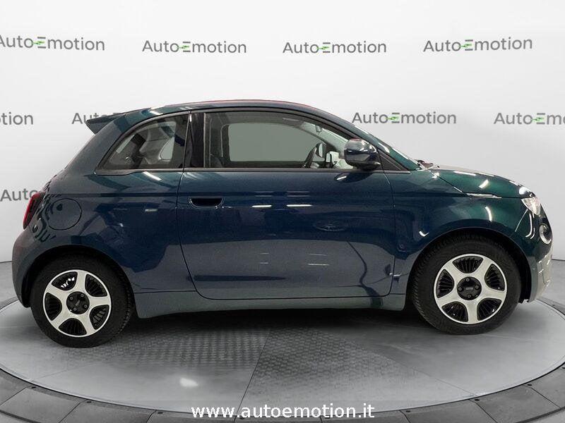 FIAT 500 500e Berlina 23,8 kWh Action