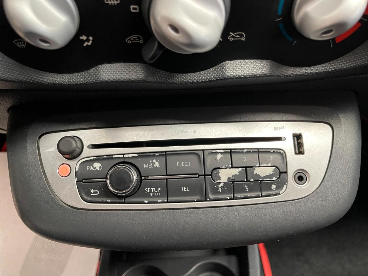 Renault Twingo Live 1.2 75cv Ok Neopatentati-Dettagli in Bio