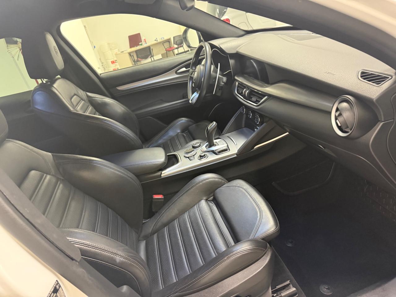 Alfa Romeo Stelvio 2.2 Turbodiesel 210 CV AT8 Q4 Veloce