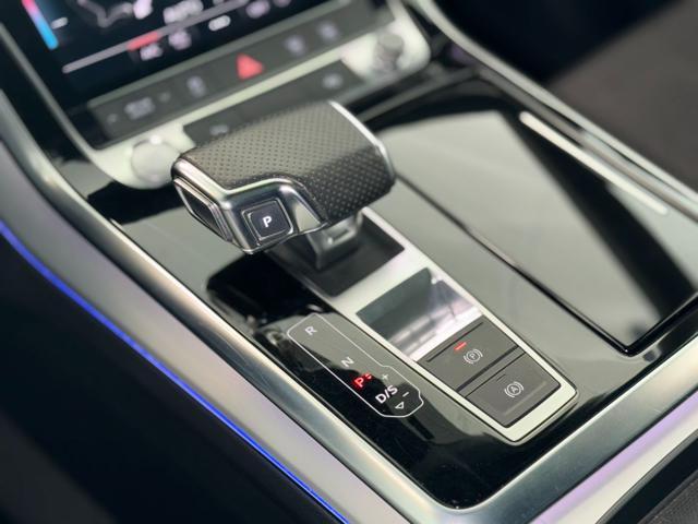 AUDI Q8 50 TDI quattro tiptronic S-Line / TETTO / 360°