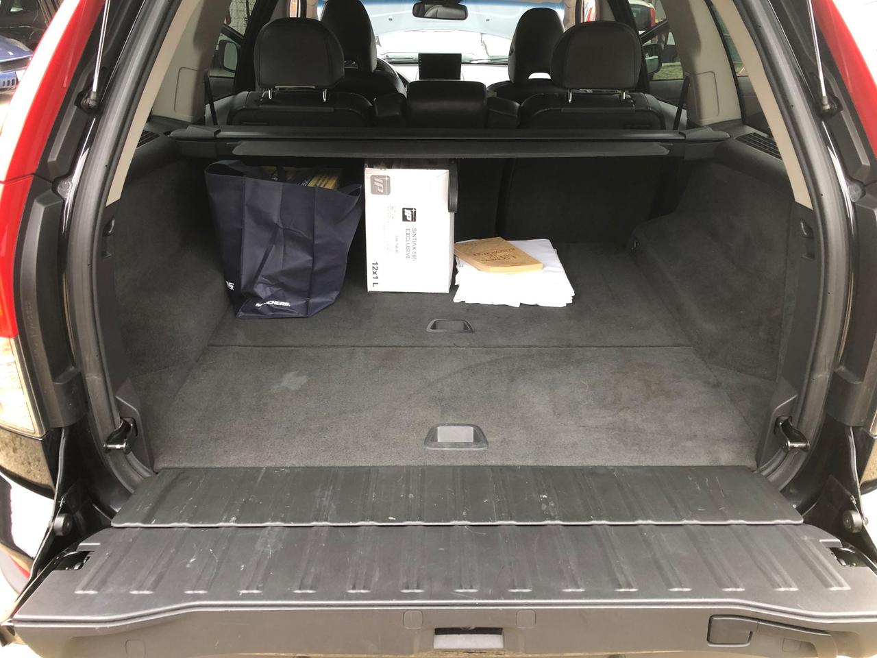 XC 90 2.4 D5 R-DESIGN - GANCIO TRAINO