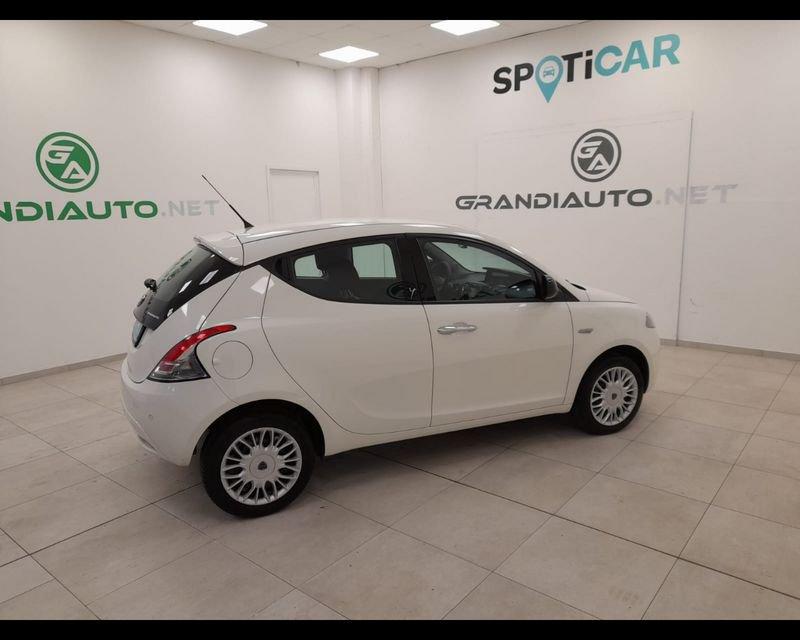 Lancia Ypsilon III 2015 1.2 Gold 69cv