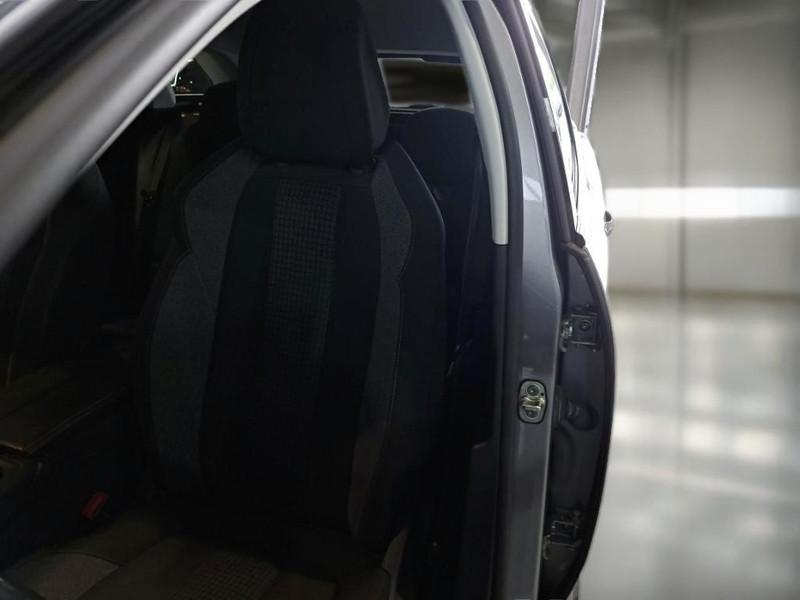 PEUGEOT 3008 BlueHDI 130 EAT8 S/S Business