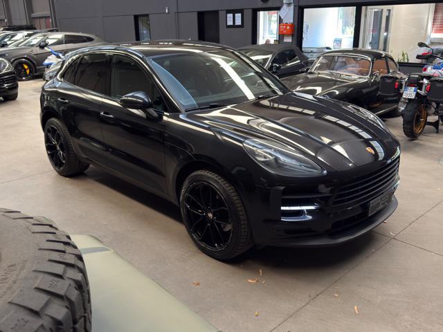 PORSCHE Macan 2.0