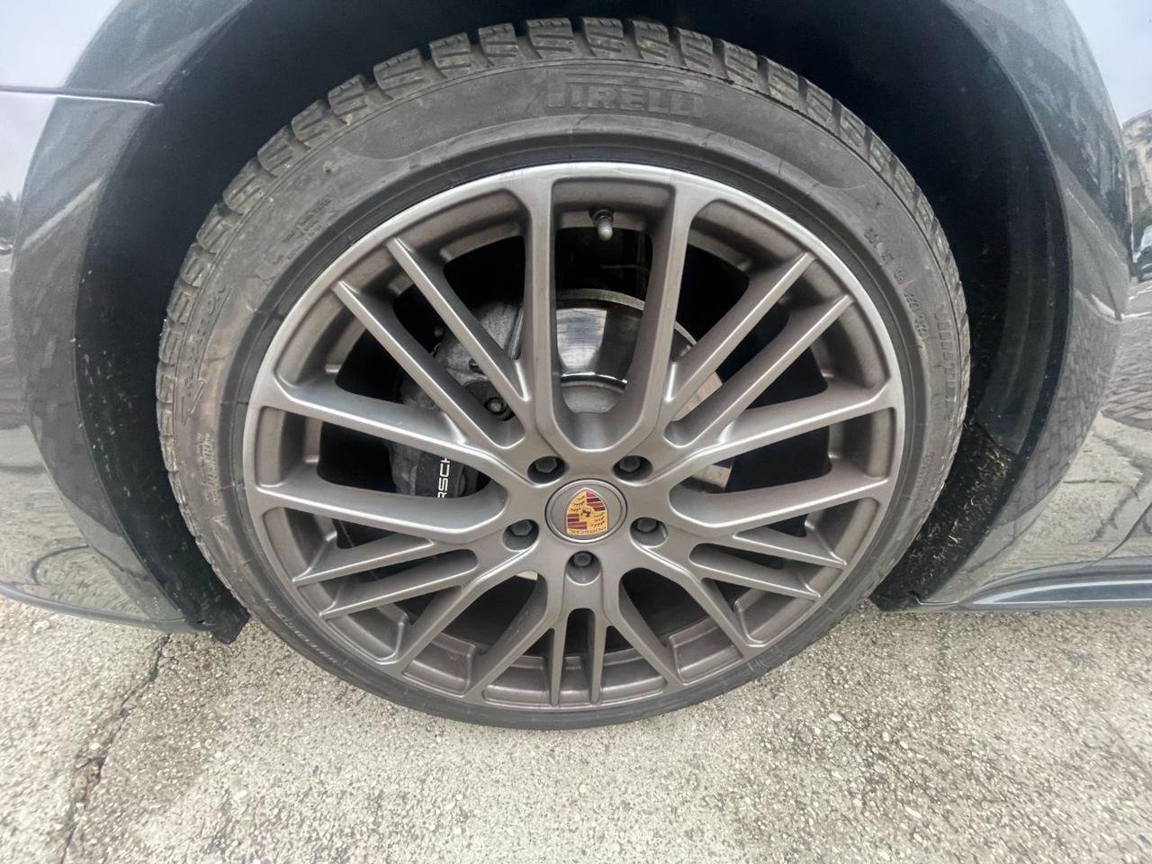 PORSCHE Panamera 2.9 4 Platinum Edition