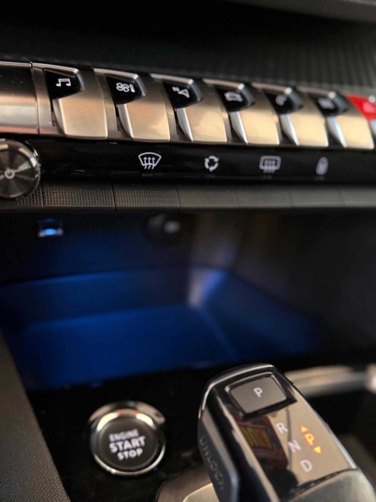 Peugeot 3008 BlueHDi 130 S&S EAT8 Allure