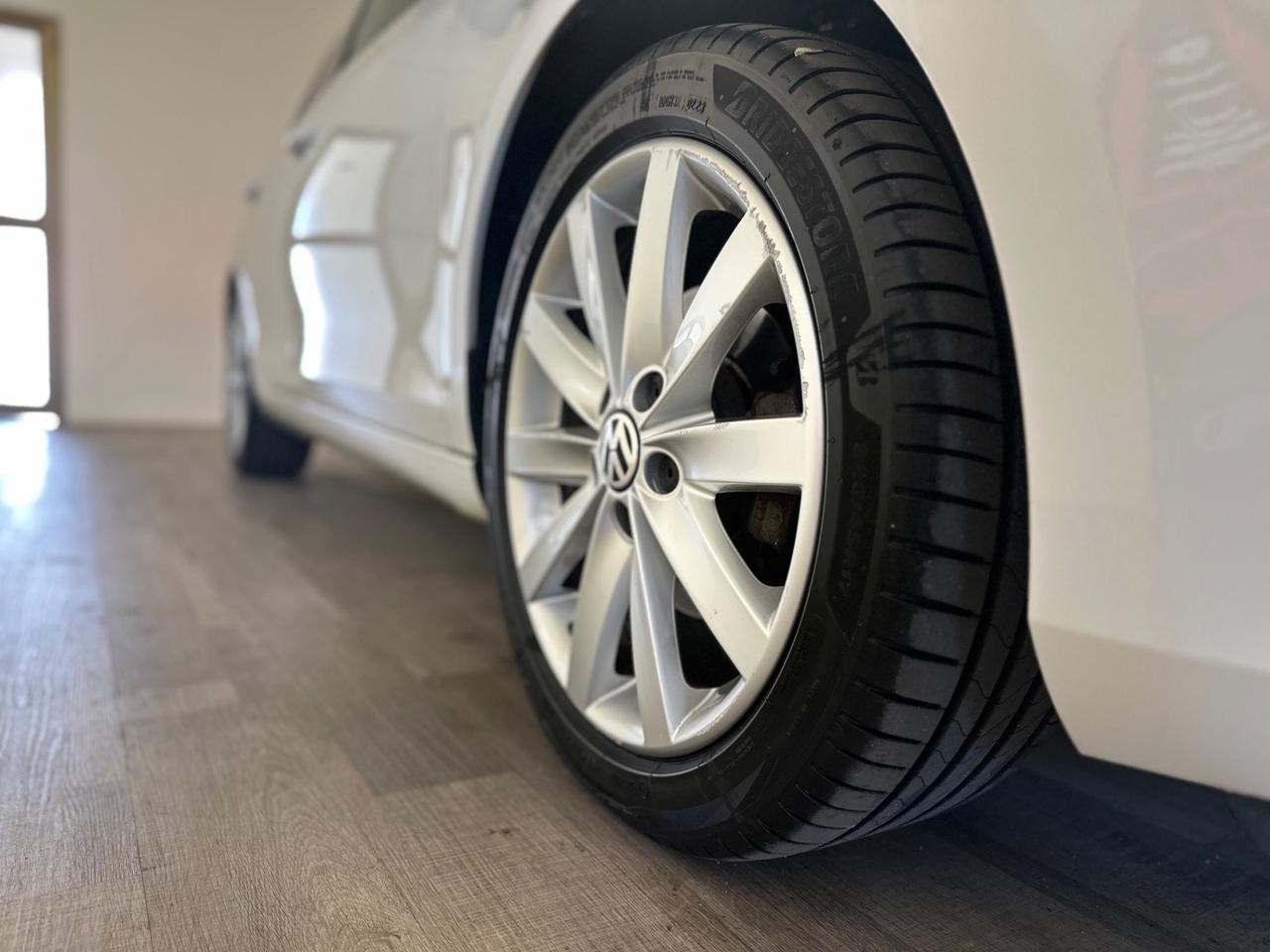Volkswagen Golf 1.6 TDI DSG 5p. Highline NEOPATENTATI AUTOMATICA