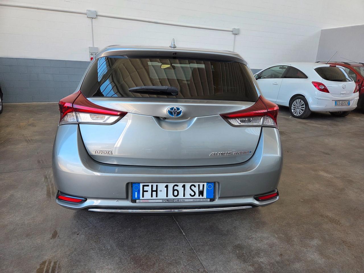 Toyota Auris 1.8 Hybrid Lounge