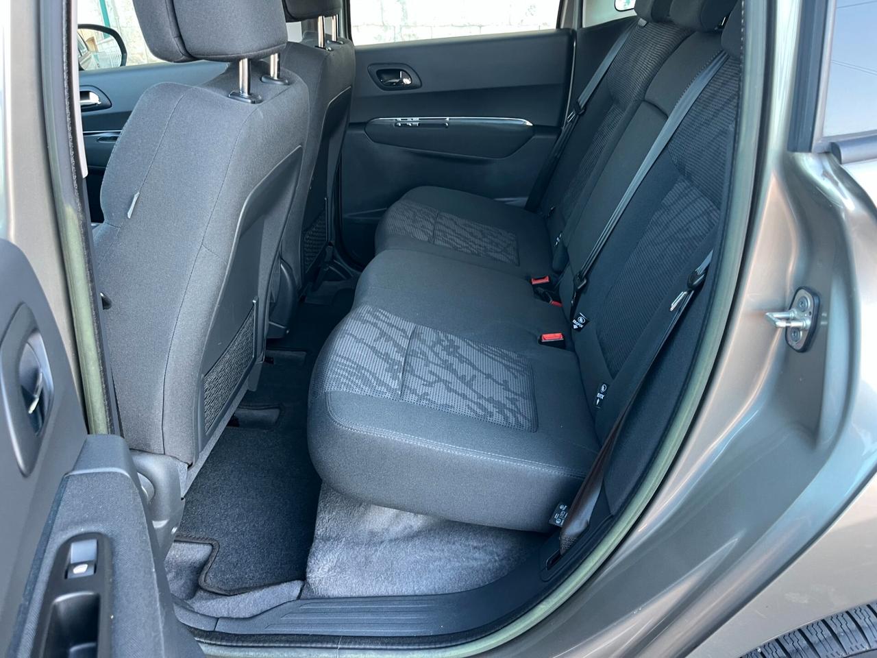 Peugeot 3008 1.6 HDi 115CV Style UsatoGarantito