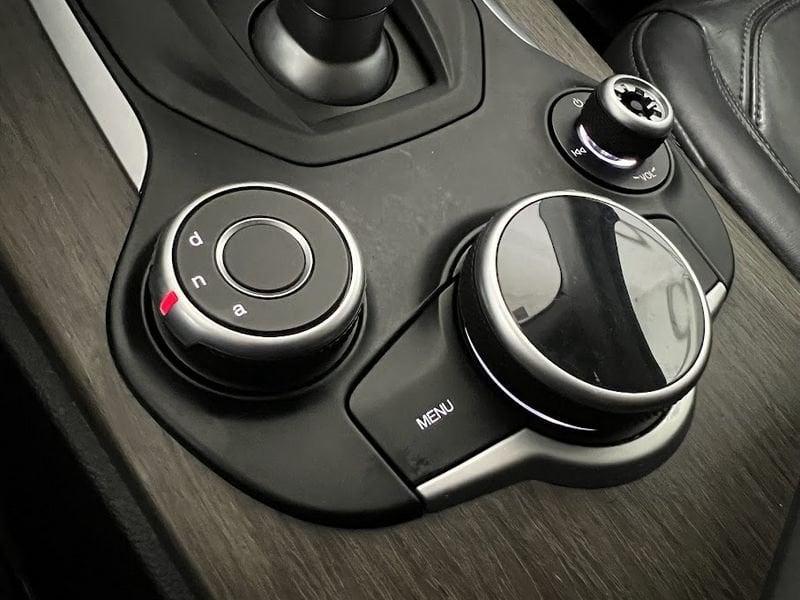 Alfa Romeo Stelvio Stelvio 2.0 Turbo 280 CV AT8 Q4 Super