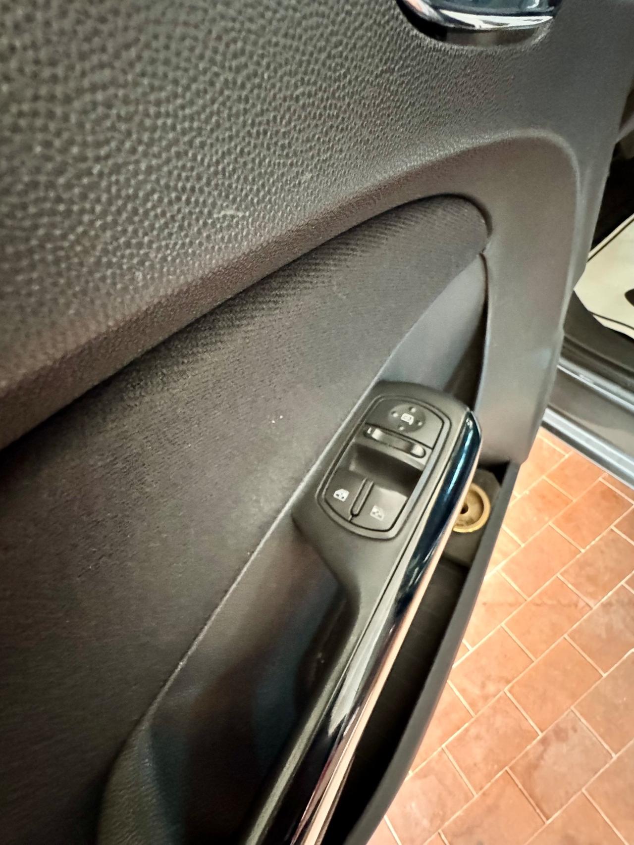 Opel Corsa 1.2 85CV 5 porte GPL-TECH Ecotec