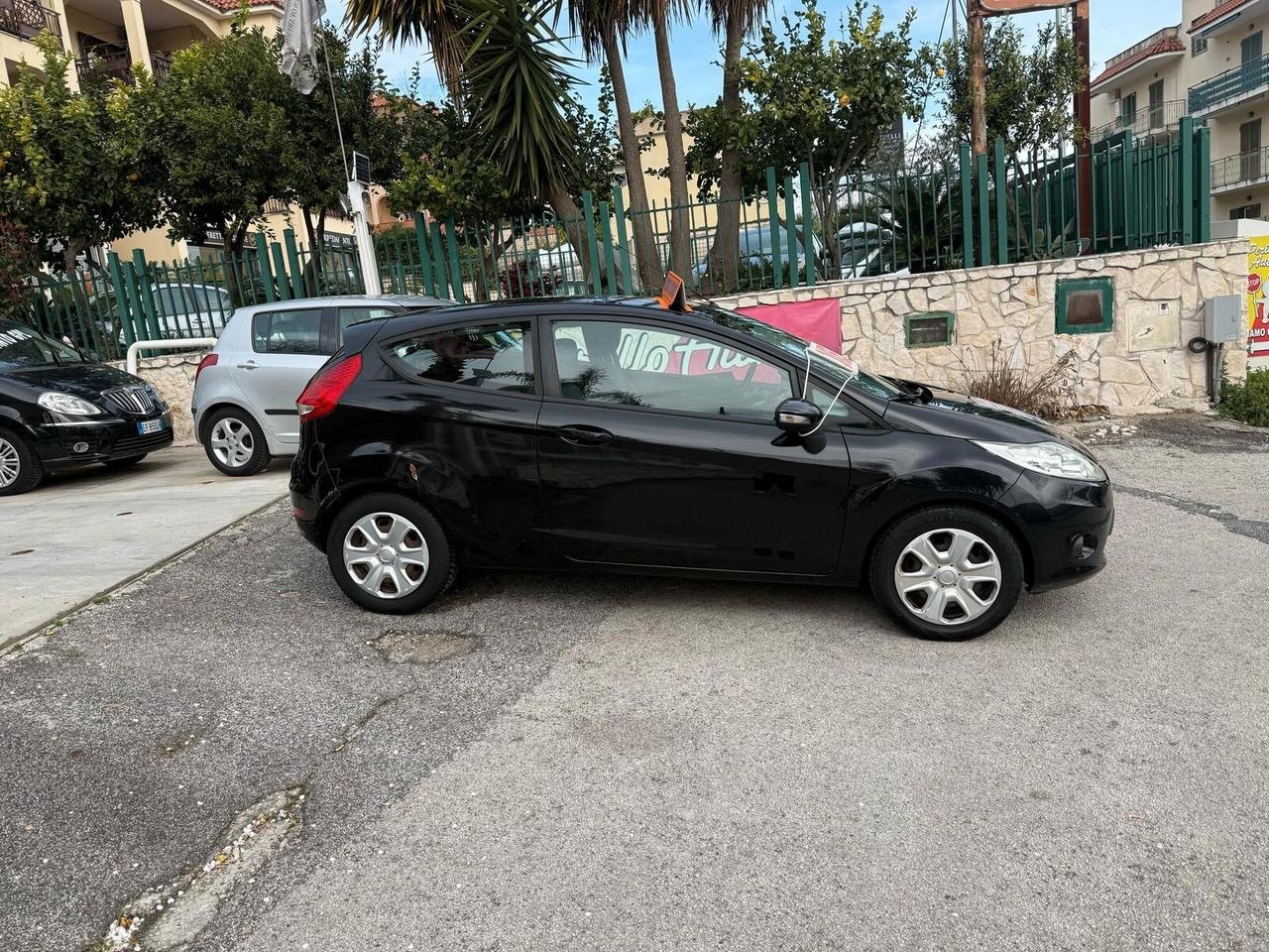 Ford Fiesta 1.4 TDCi 68CV 3 porte Titanium