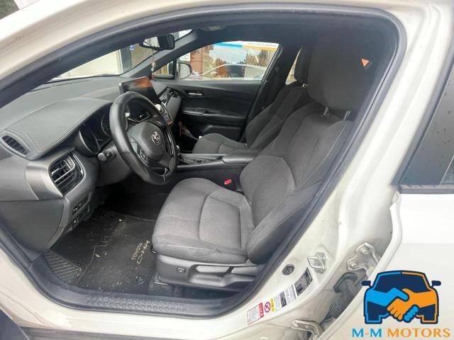 TOYOTA C-HR 1.8 Hybrid E-CVT Style