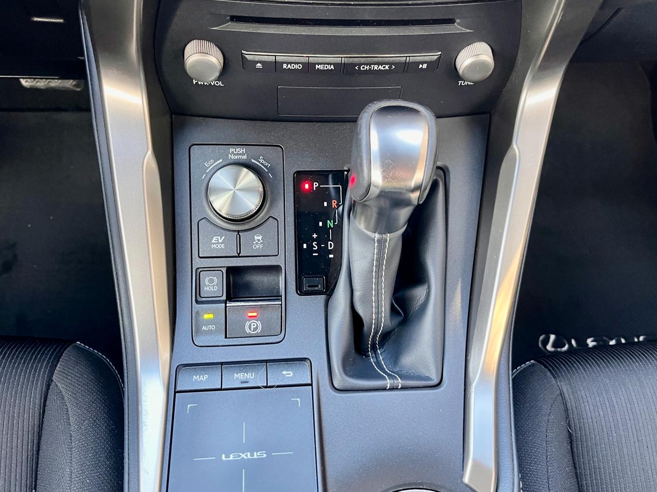 Lexus NX 300h Hybrid 4WD Business