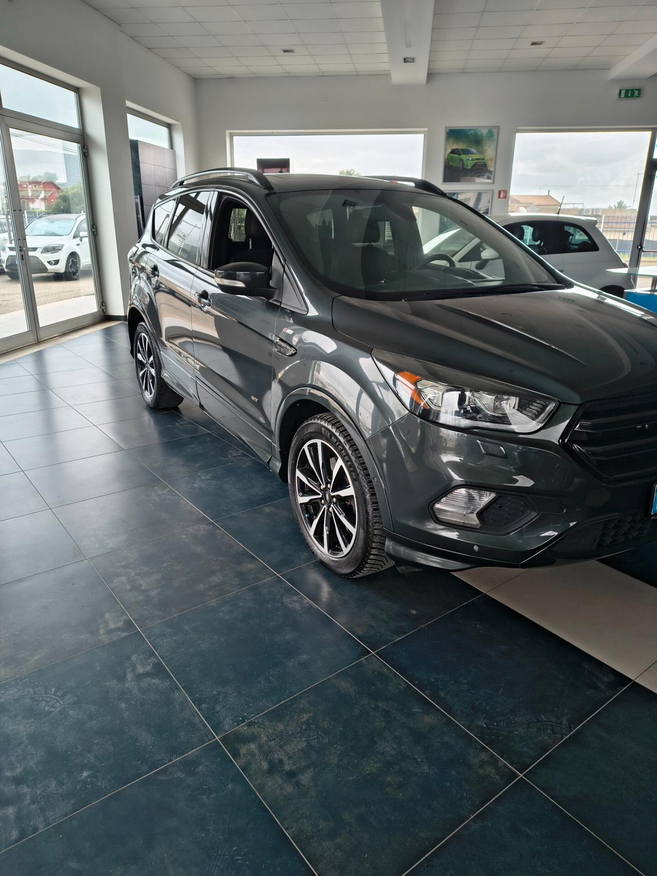 Ford Kuga 2.0 TDCI 150 CV S&S 4WD Powershift ST-Line