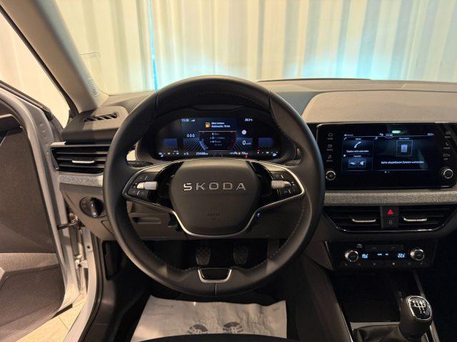 SKODA Kamiq 1.0 TSI Black Dots Camera LED DAB+ Keyless