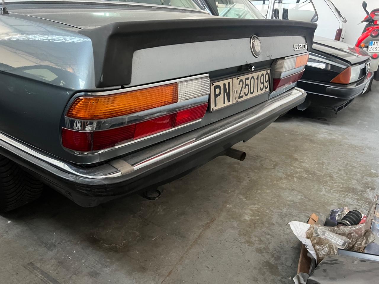 Bmw 520 i modello e28