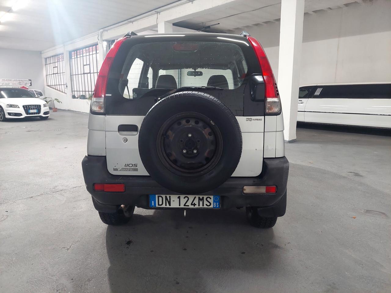 Daihatsu Terios 1.3i 16V cat 4WD SX autocarro 4 posti
