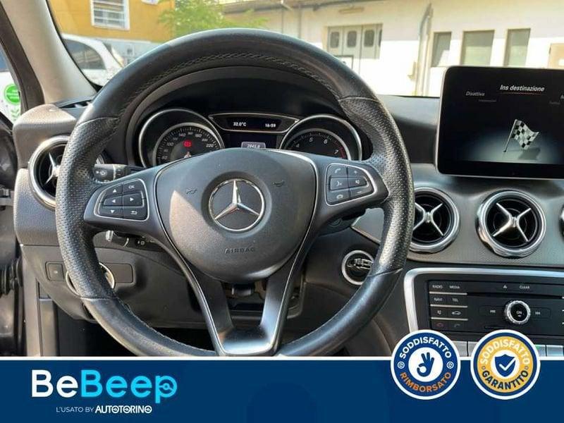 Mercedes-Benz GLA 180 SPORT AUTO
