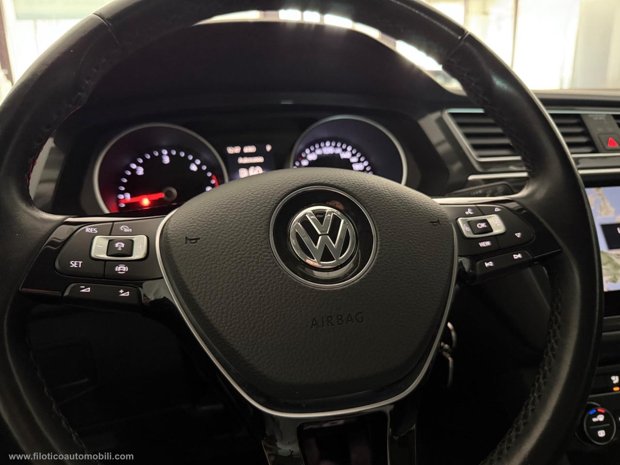 VOLKSWAGEN Tiguan 2.0 TDI DSG Business BMT NAVI- CARPLAY - ANDROID AUTO