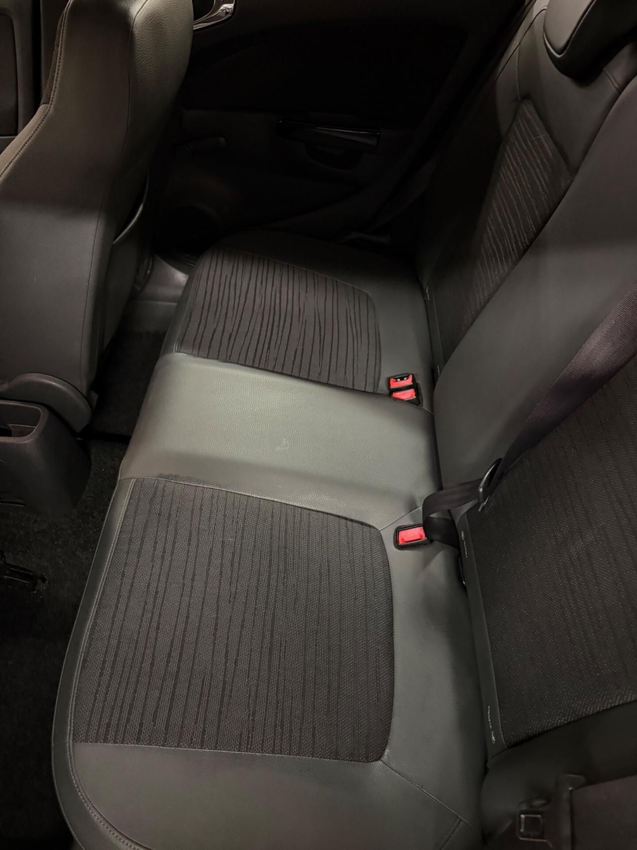 Opel Corsa 1.2 5 porte