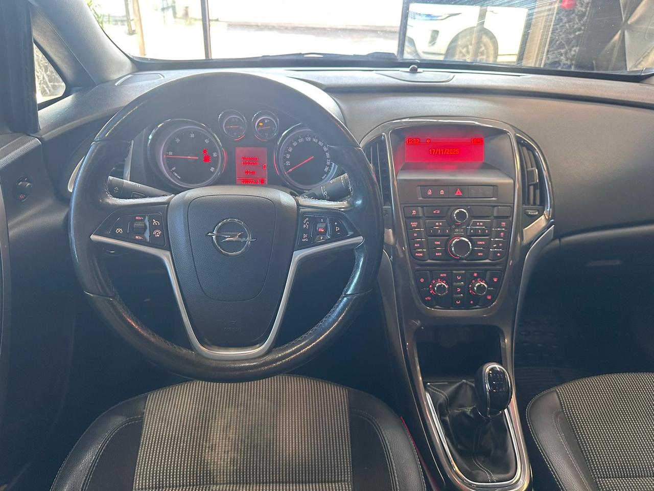 Opel Astra 1.7 CDTI 110CV 4 porte Cosmo