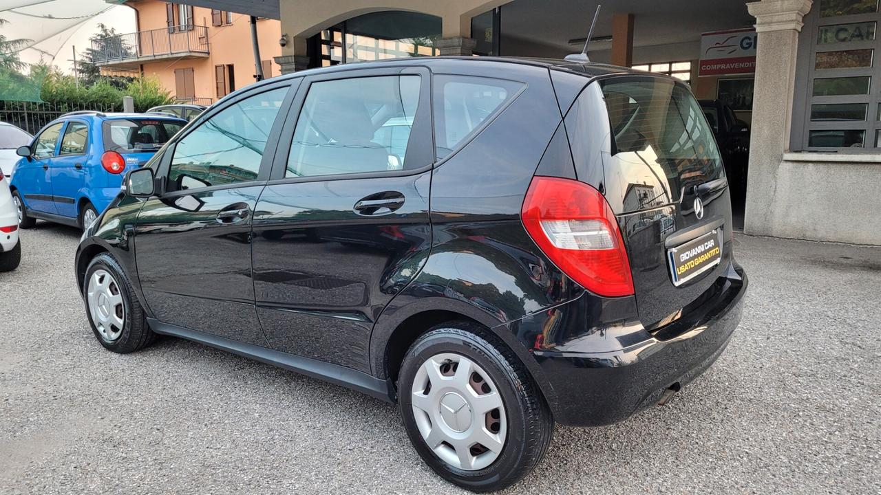 Mercedes-benz A 160 EURO 5 .. ADATTA AI NEOPATENTATI..