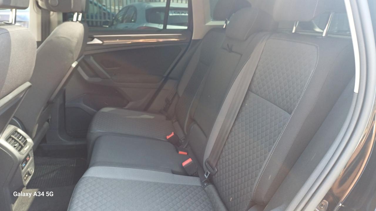 Volkswagen Tiguan 1.6 TDI R-LINE TETTO APRIBILE
