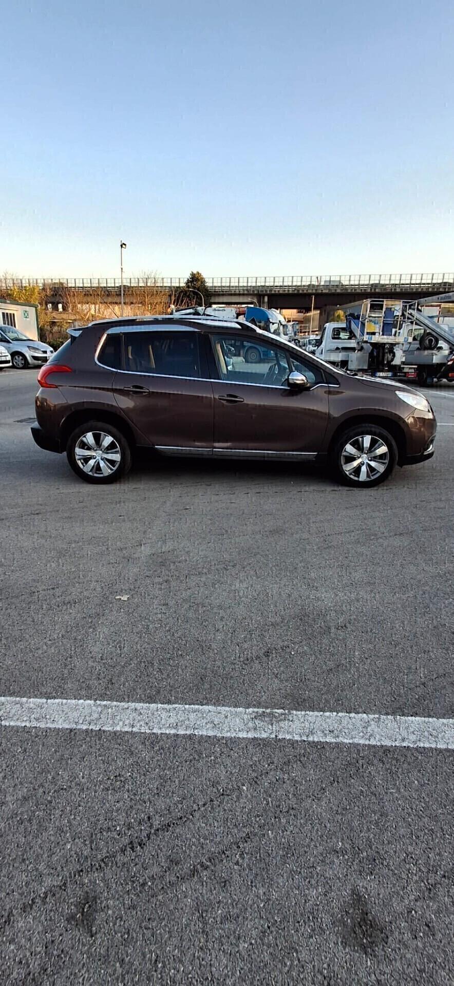 Peugeot 2008 1.6 e-HDi 92 CV Stop&Start Allure