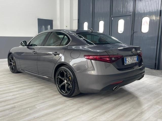 Alfa Romeo Giulia 2.2 Turbodiesel 180 CV Business Sport