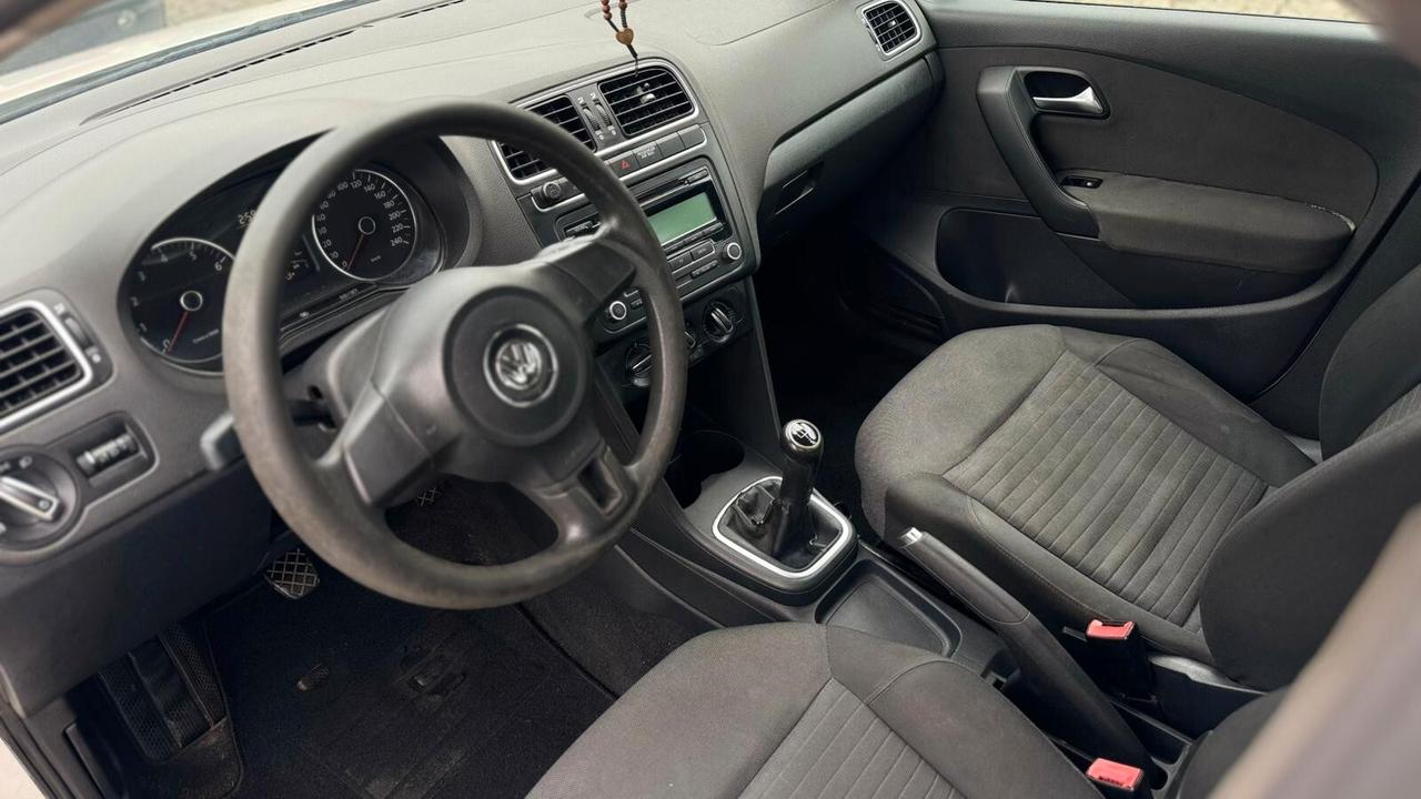 Volkswagen Polo 1.2 BENZINA 2011 NEOP.