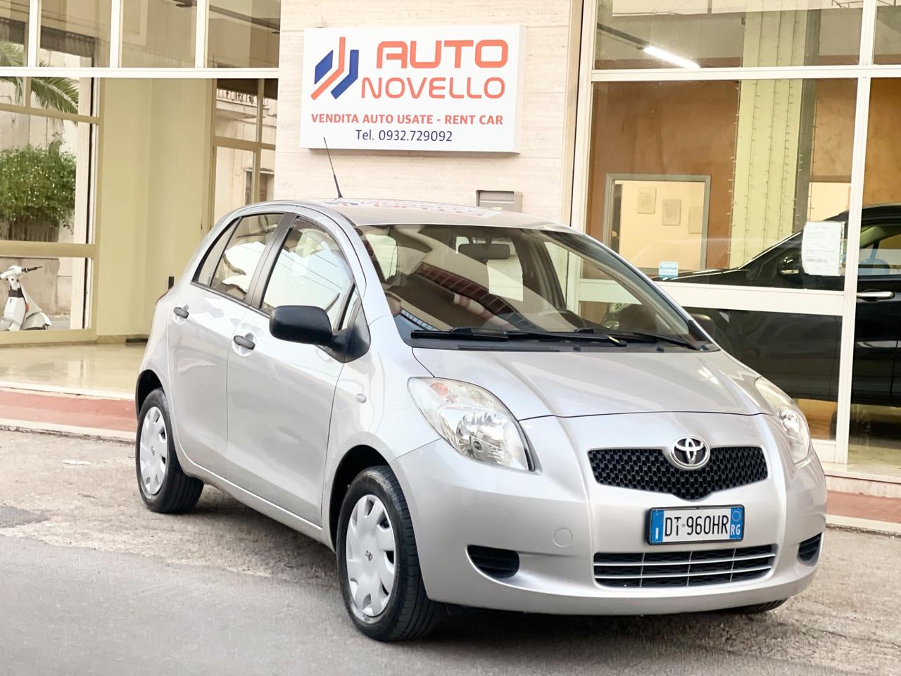 Toyota Yaris 1.0 5 porte Now