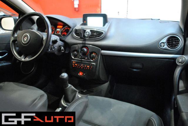 Renault Clio Clio III 2009 5p 1.2 16v Dynamique Gpl