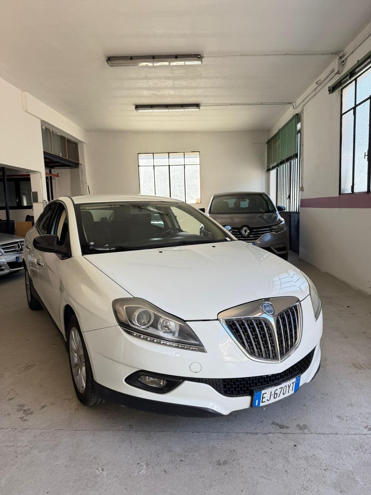 Lancia Delta 1.6 MJT DPF Selectronic Platinum