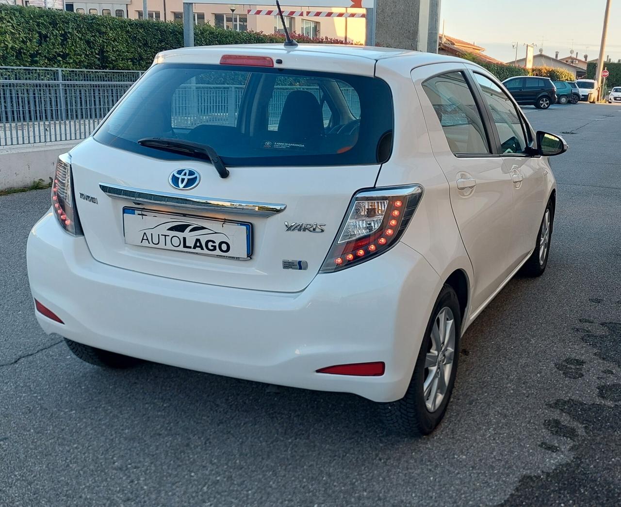 Toyota Yaris 1.5 Hybrid ..NEOPATENTATI