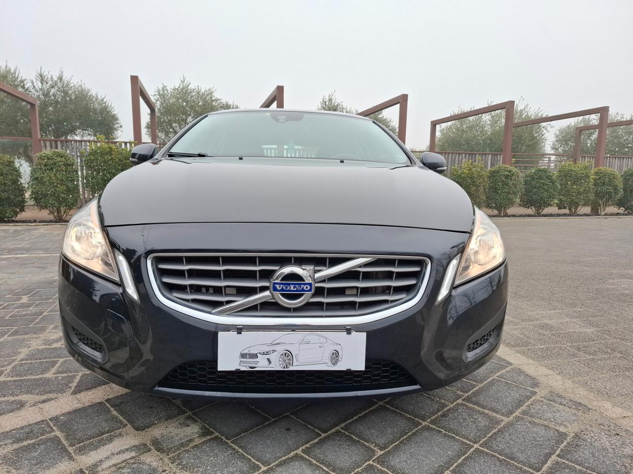 Volvo V60 D2 1.6 D 115cv 6 Marce ok Neopatentati