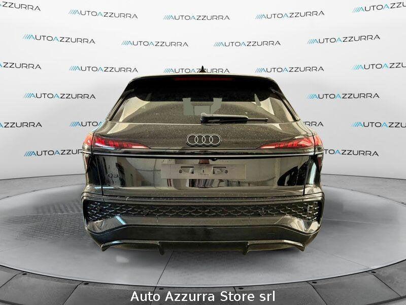 Audi Q3 SUV TDI S line 150cv S tronic Black Line *TETTO, 20", PROMO AZZURRA*