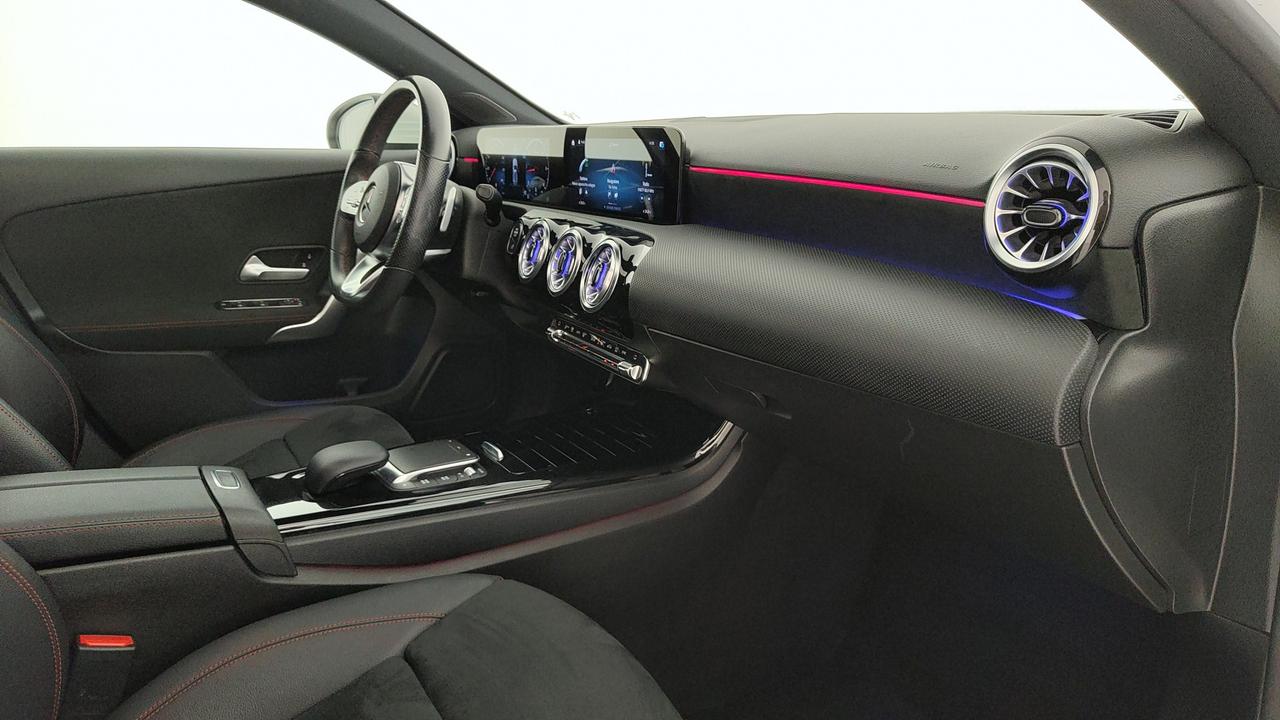Mercedes-Benz A 180 d Premium auto