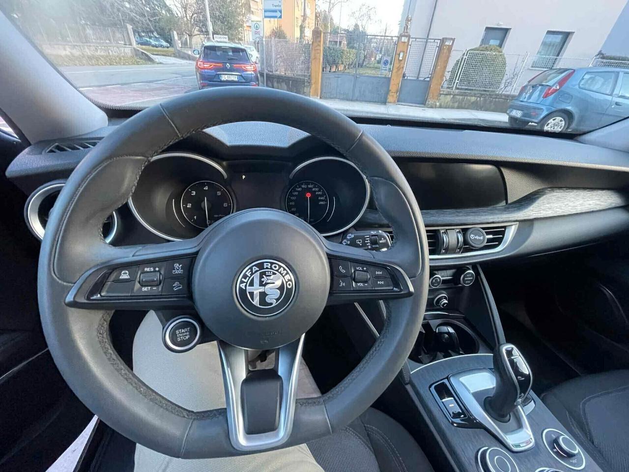 Alfa Romeo Stelvio 2.2 Turbodiesel 160 CV AT8 RWD Business