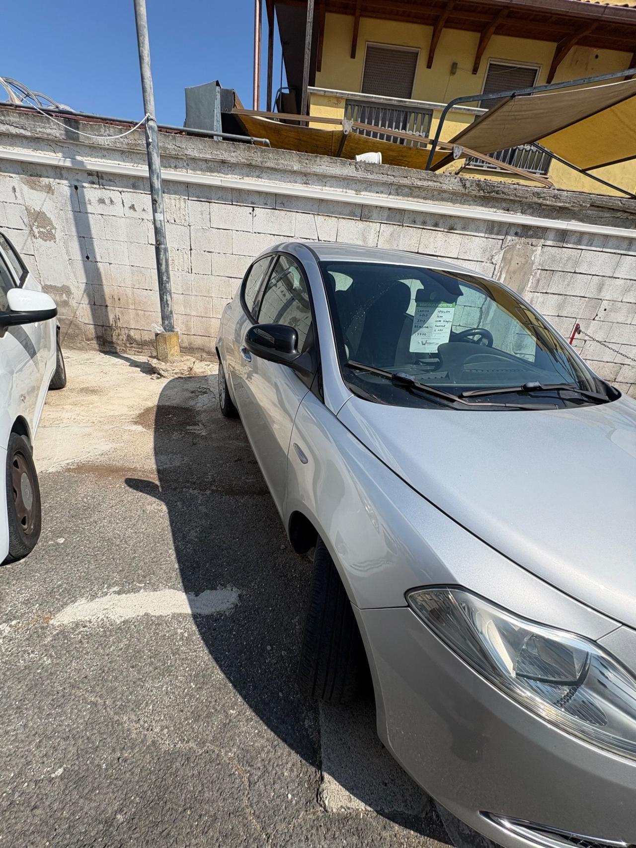 Lancia Ypsilon 1.2 69 CV 5 porte Gold