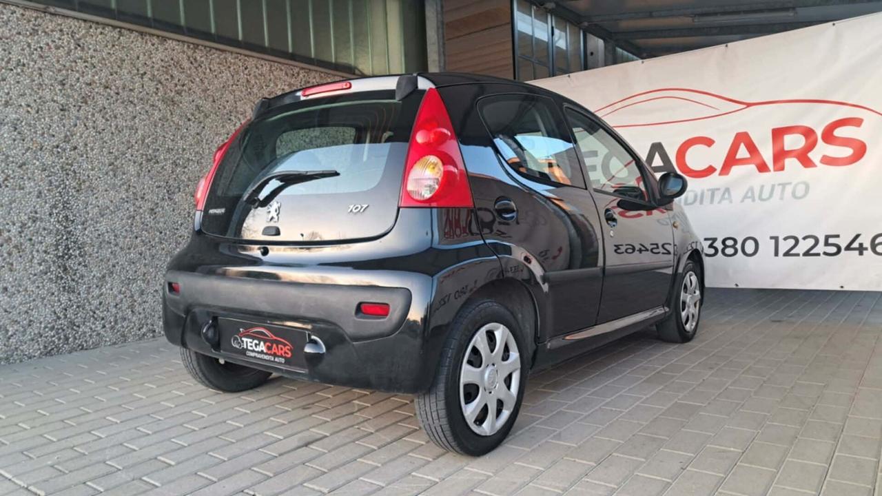 Peugeot 107 1.0 68CV 5p. Desir