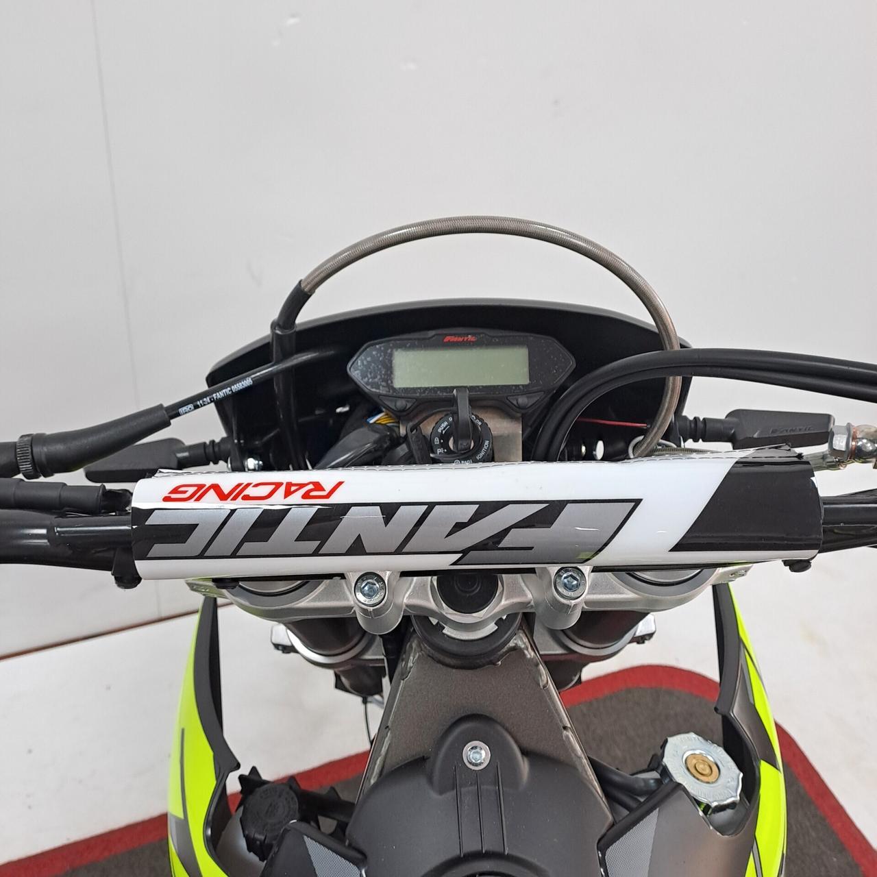 FANTIC MOTARD XMF 125 4T *SUPERPREZZO