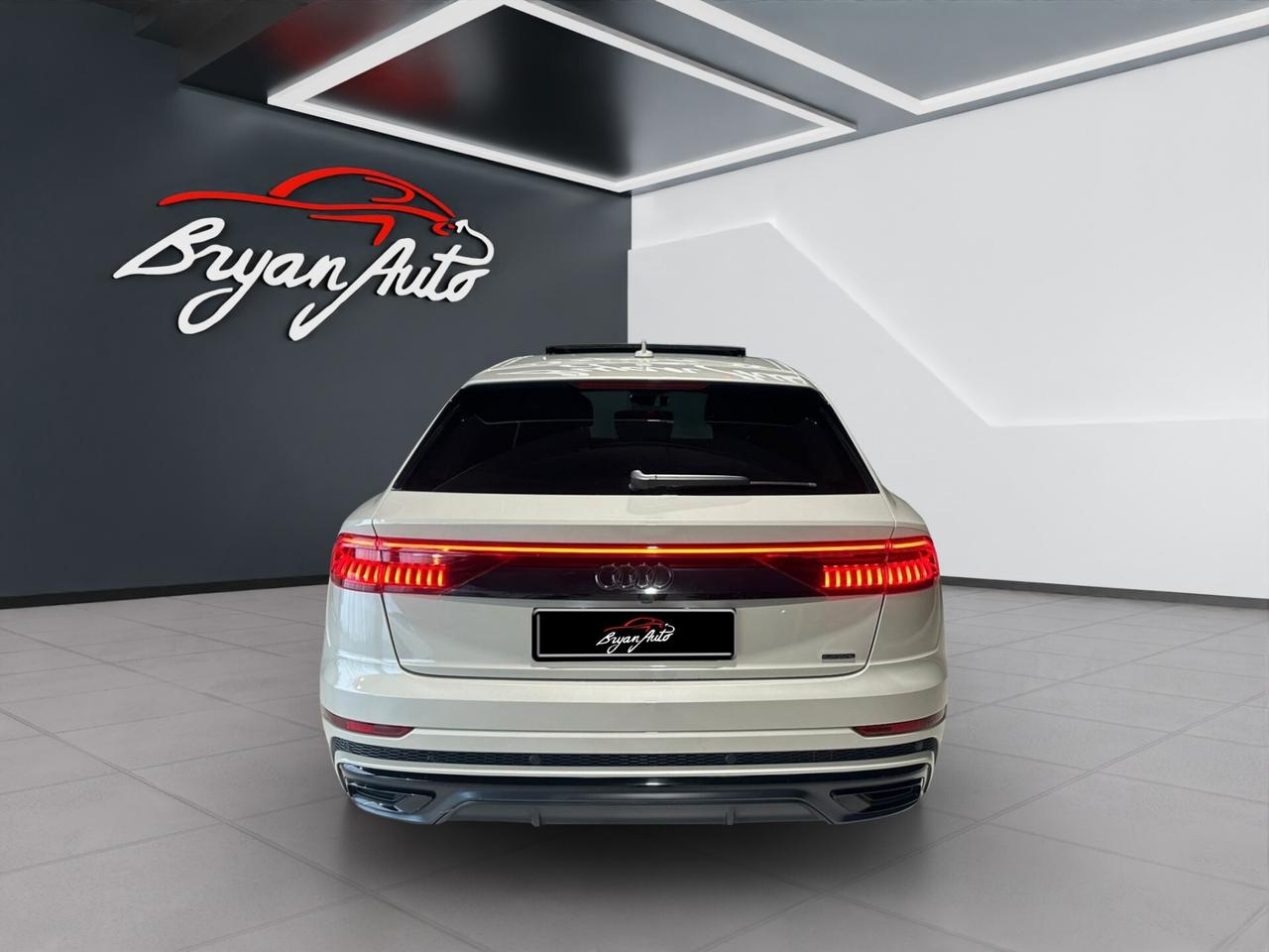 Audi Q8 50 TDI 286 CV quattro tiptronic S-LINE IVA ESPOSTA