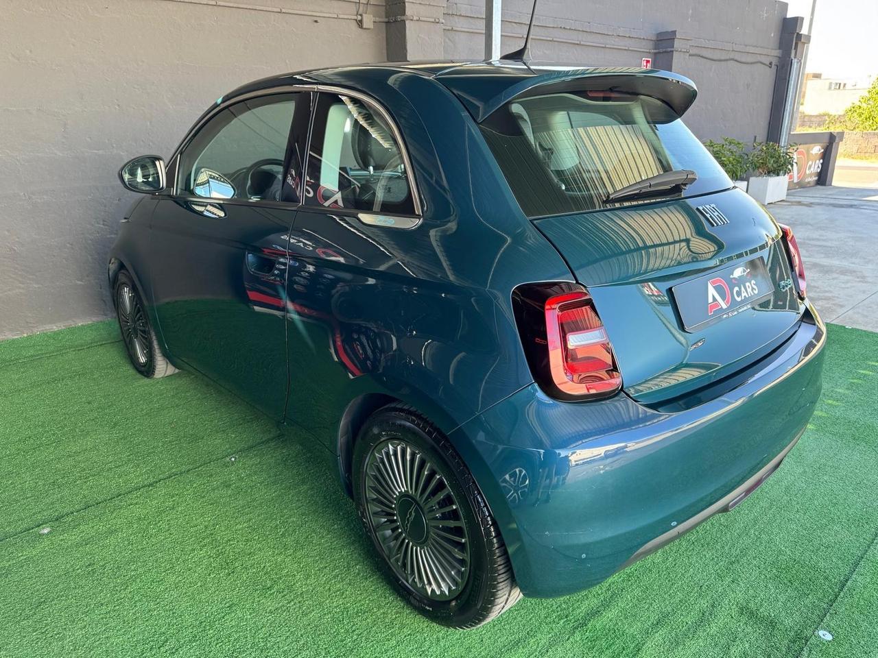 Fiat 500 Elettrica led cruis 2020