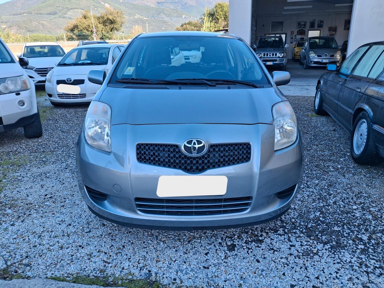 Toyota Yaris 1.0 5 porte