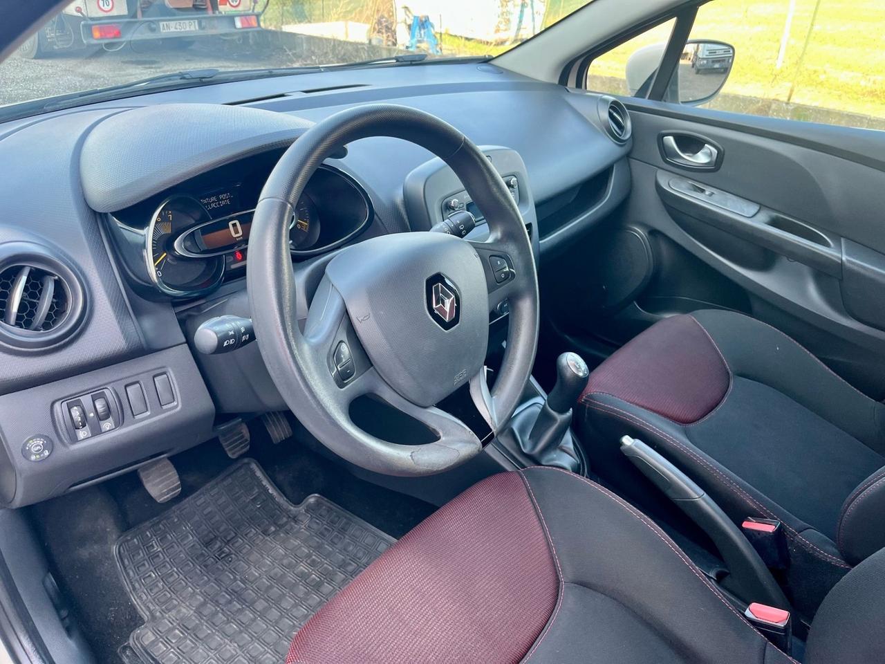 Renault Clio 1.2GPL 2015 157.000km perfetta per neopatentati